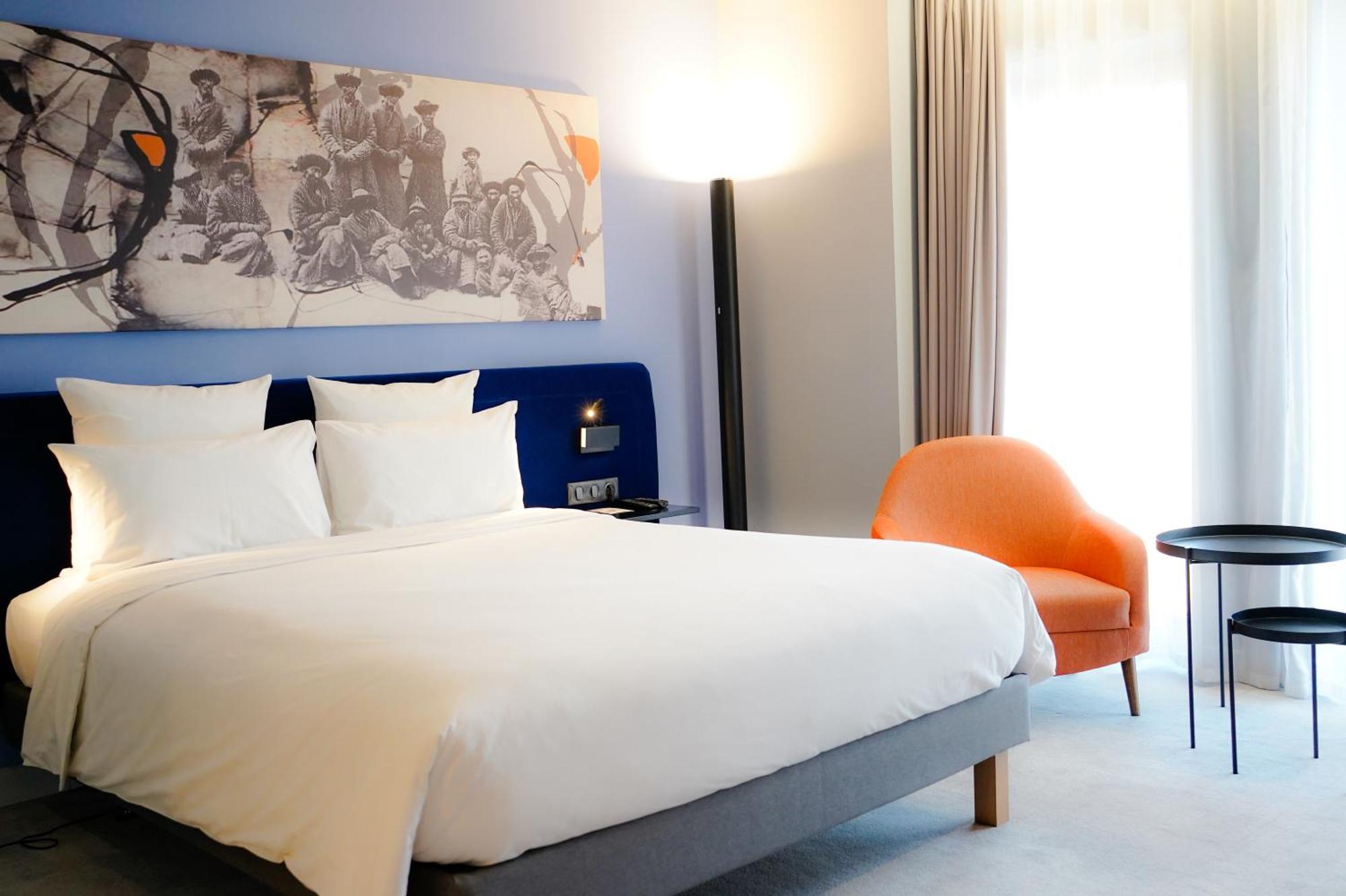 Novotel Bishkek City Center Экстерьер фото