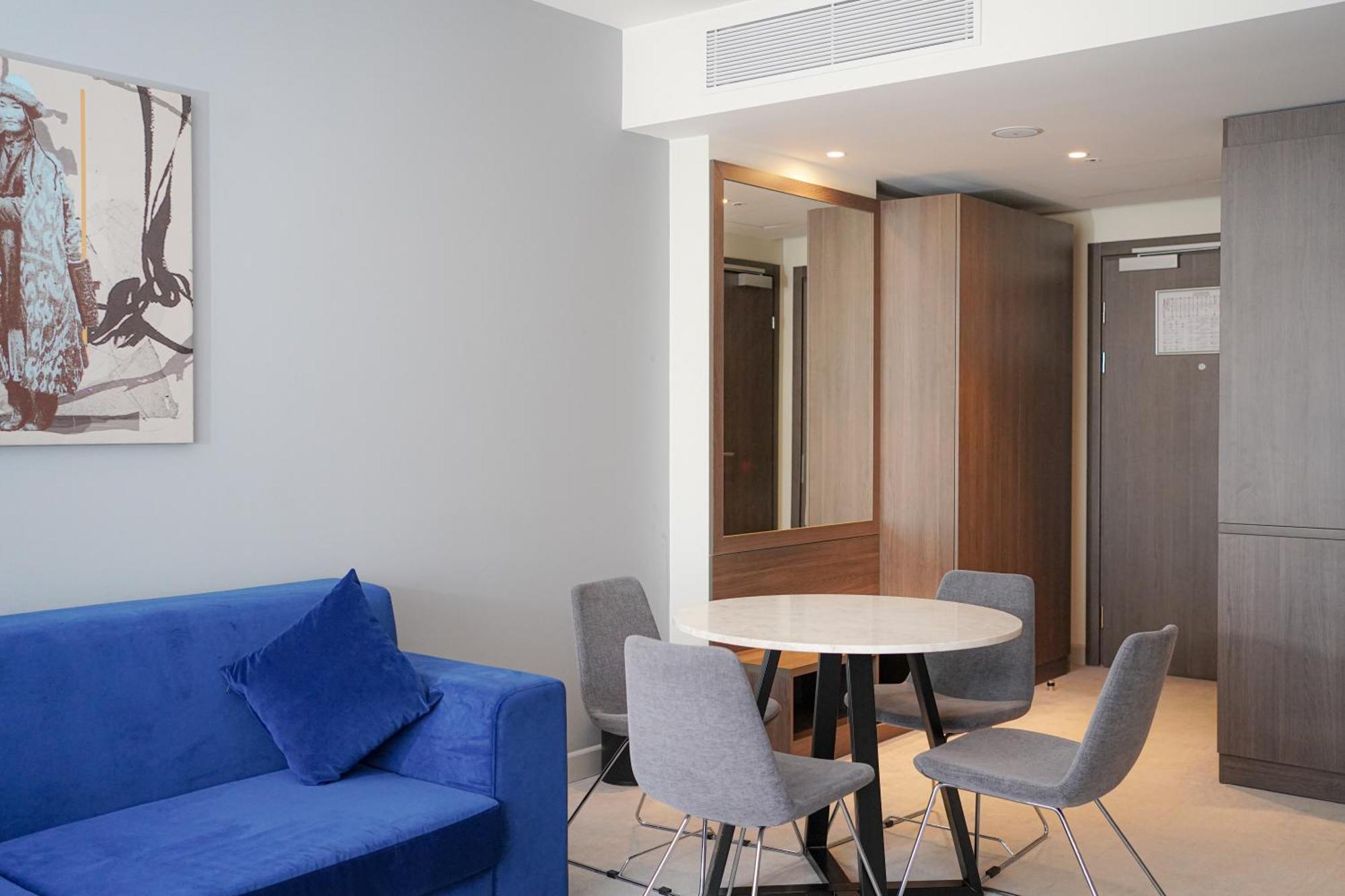 Novotel Bishkek City Center Экстерьер фото